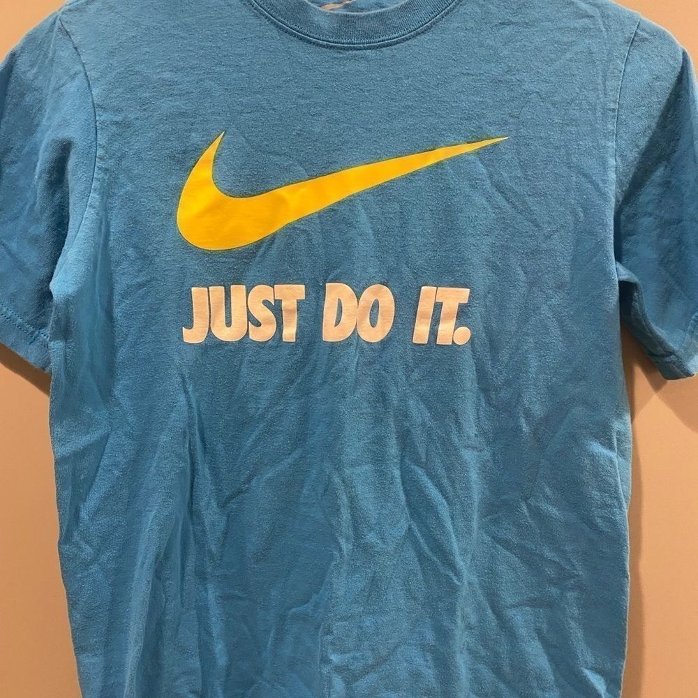 Nike T shirt 